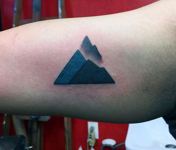 Tatuajes pequeños - montañas