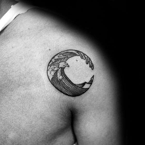 Tatuajes pequeños - olas 