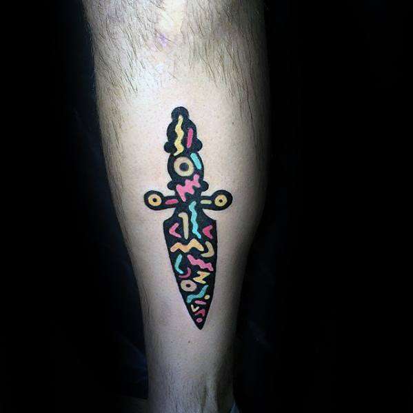 Tatuajes pequeños - espada