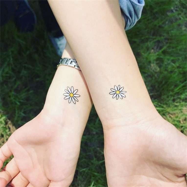 Tatuaje de mejores amigas - margarita