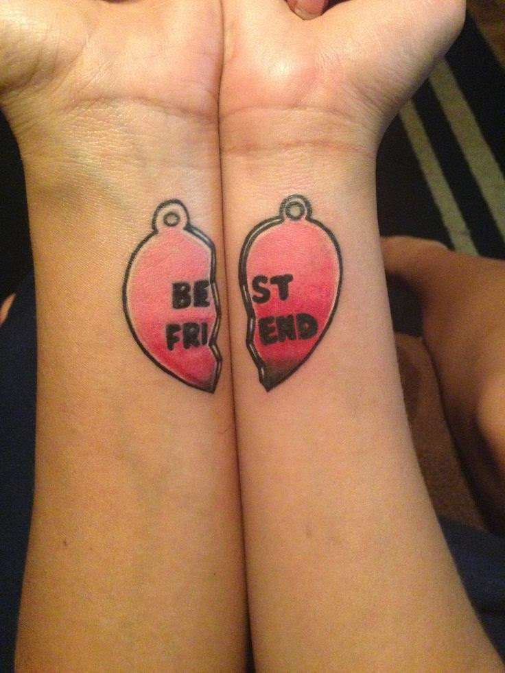 Tatuaje de mejores amigas - medalla