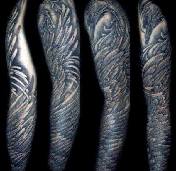 Tatuaje de plumas en el brazo