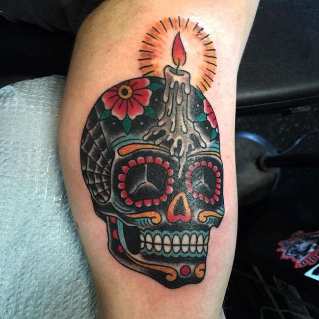 Tatuaje de calavera en colores