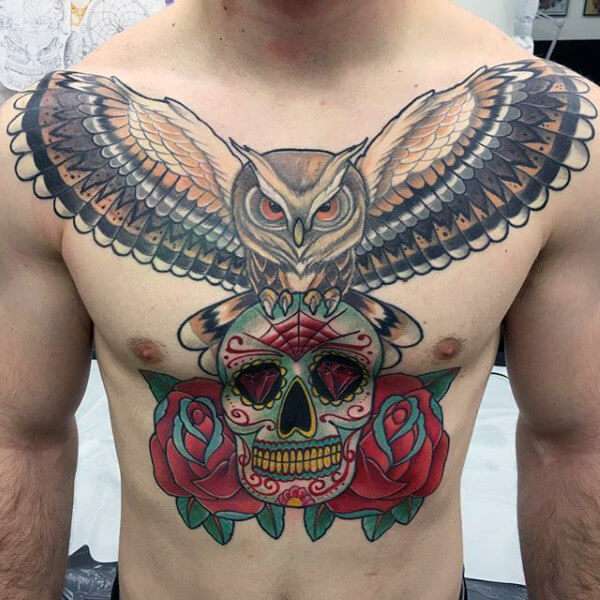 Tatuaje de calavera y búho