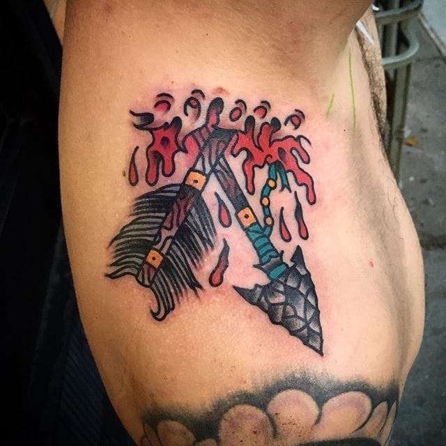 Tatuaje de flecha Old School