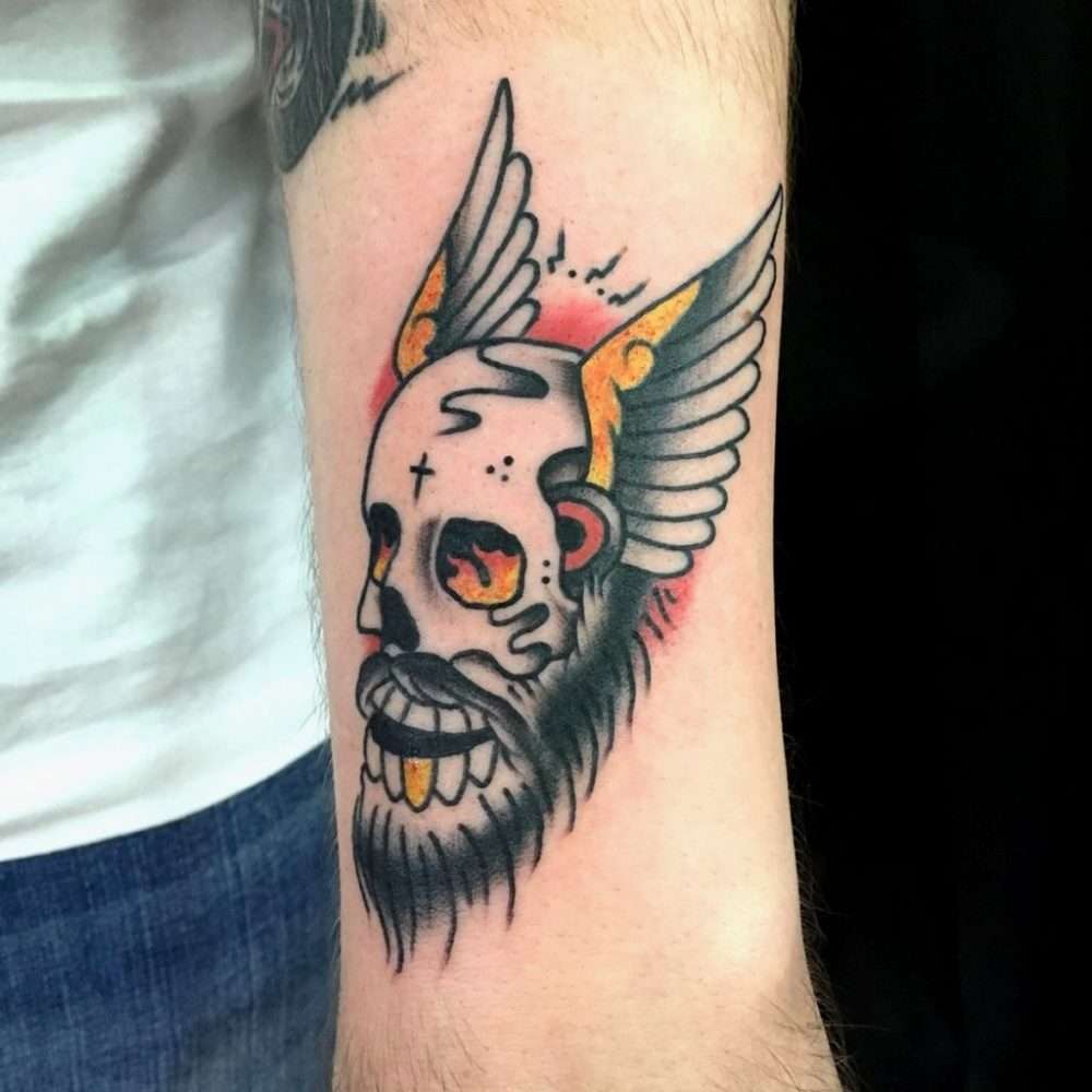 Tatuaje de calavera con alas