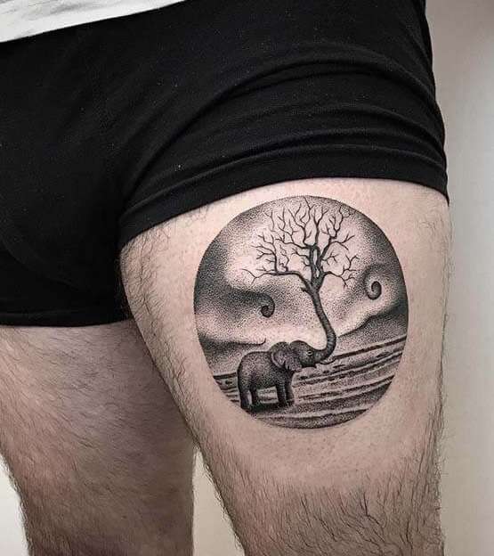 Tatuaje de elefante en el muslo
