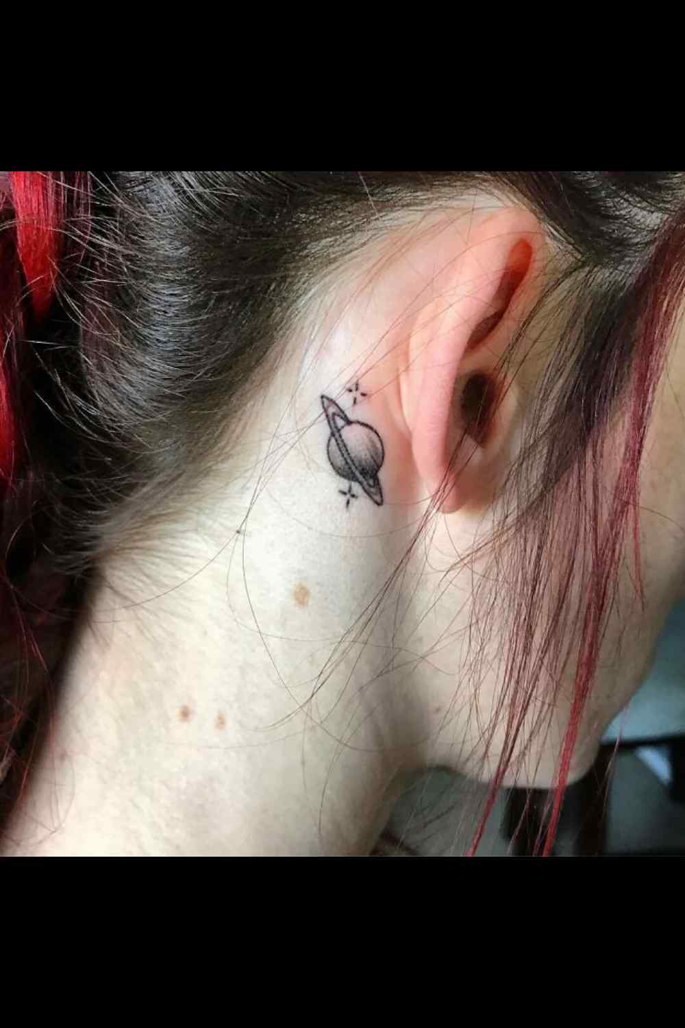 tatuajes en el oído