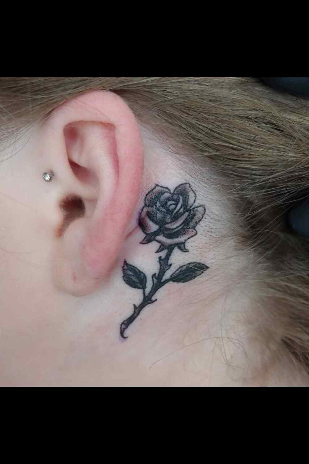 tatuajes en el oído
