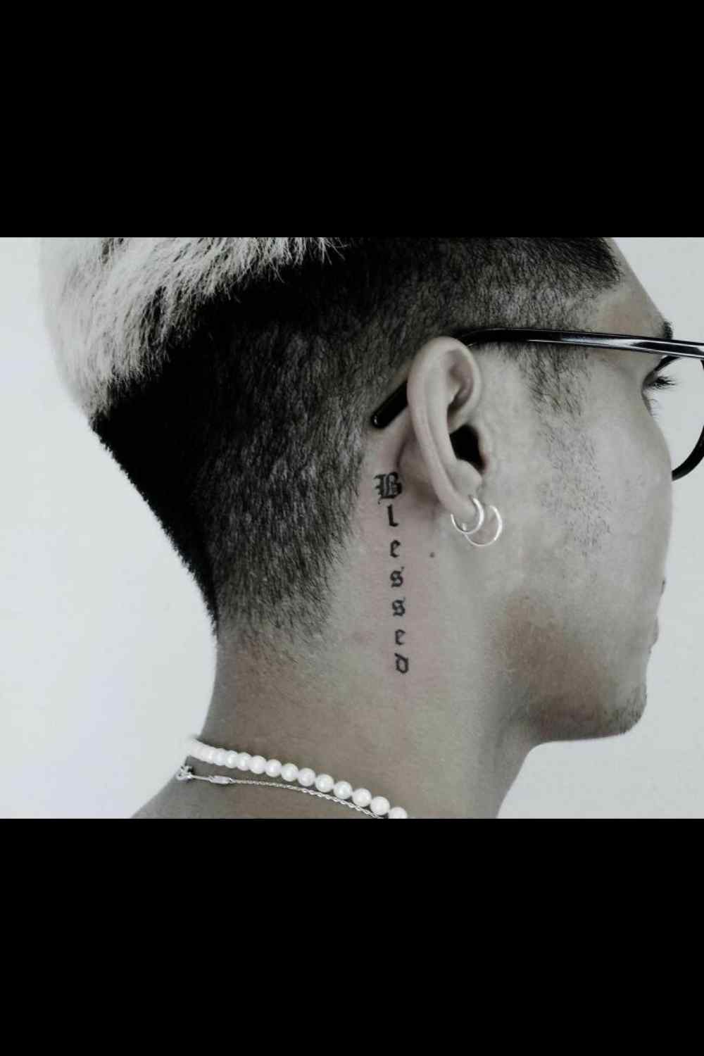 tatuajes en el oído