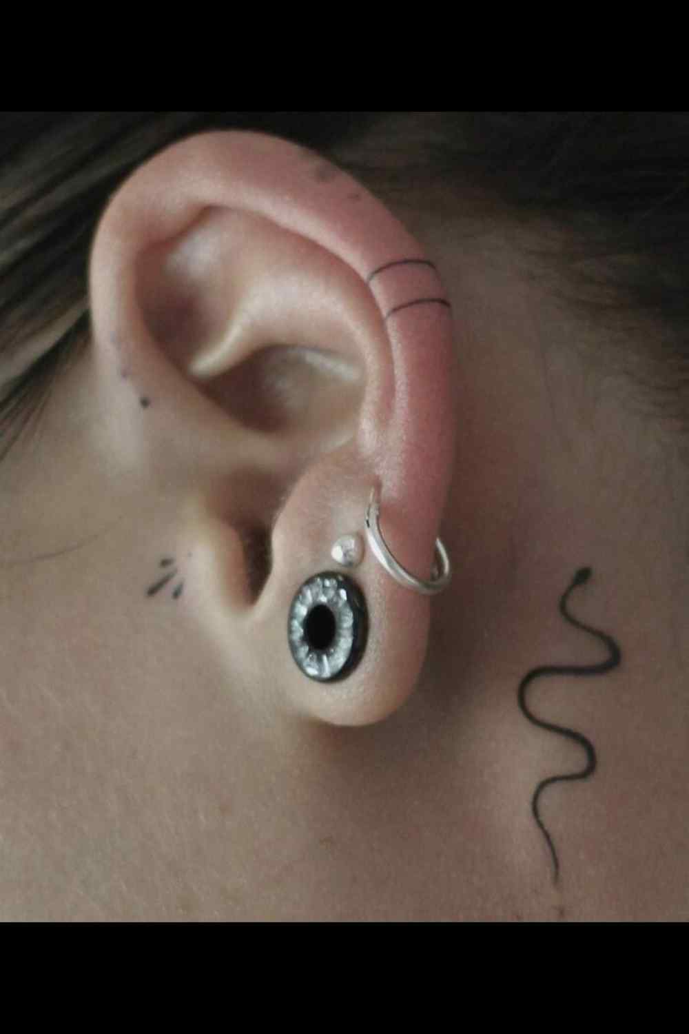 tatuajes en el oído