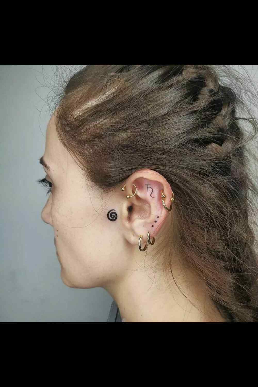 tatuajes en el oído