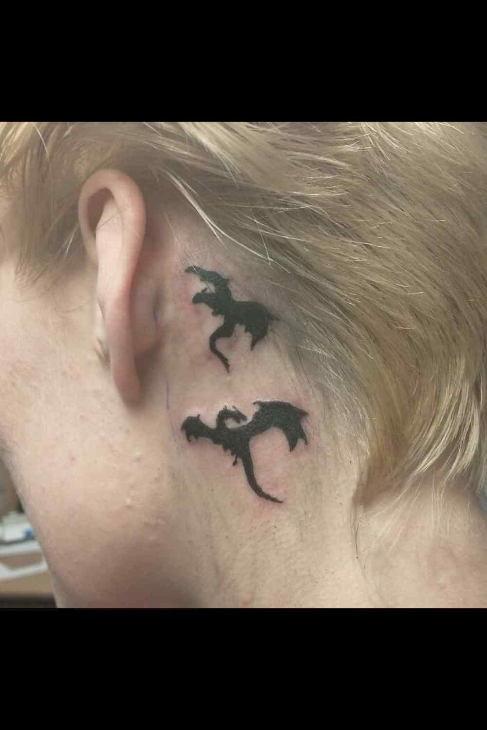 tatuajes en el oído