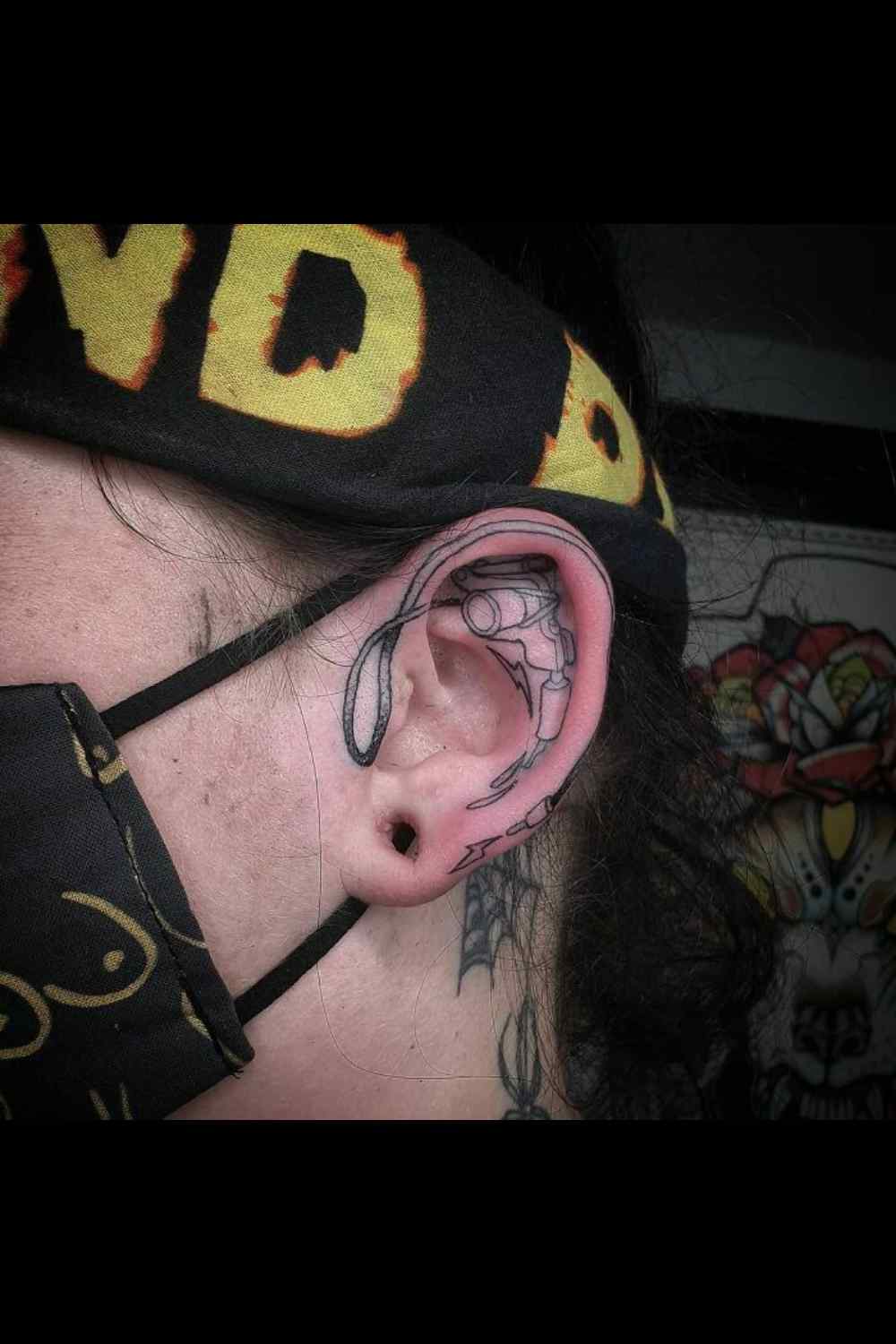 tatuajes en el oído